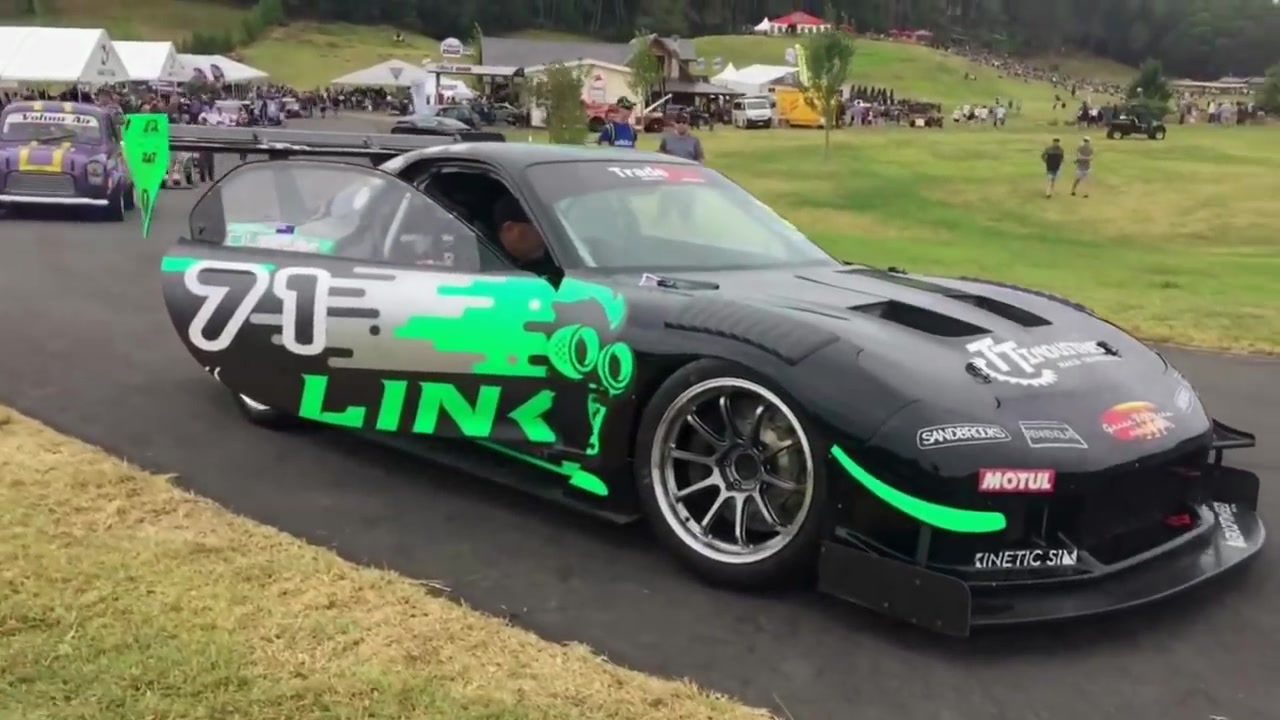 转速10500RPM的体验是什么样的? 520匹的恶魔马自达RX-7 FD3S!